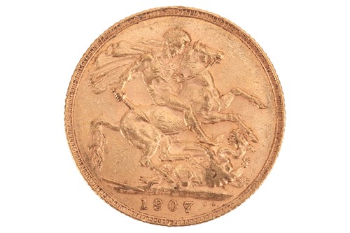 Lot 212 - A 1907 Edward VII full sovereign, 8.0 grams.
