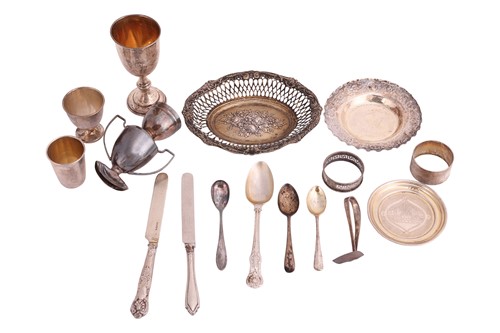 Lot 281 - A mixed group of silver items comprising a...