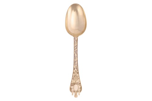 Lot 283 - A fine William and Mary silver gilt trefid...