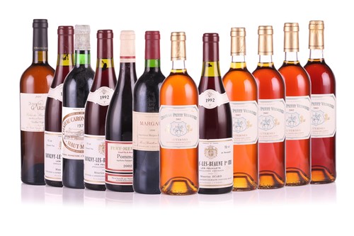 Lot 113 - Twelve bottles of assorted wine, comprising: 5...