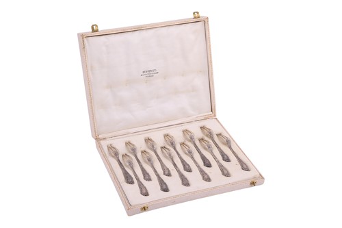 Lot 271 - A French Art Nouveau set of twelve dessert...