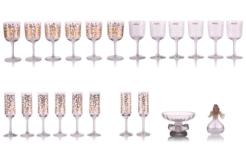 Lot 71 - A part suite of Lalique 'Lianne Doree' crystal...