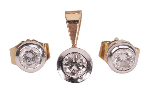 Lot 165 - A pair of diamond-set earrings and a matching...