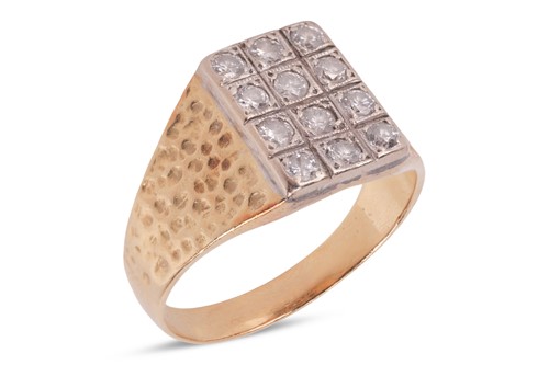 Lot 115 - A diamond-set panel ring, featuring a panel of...