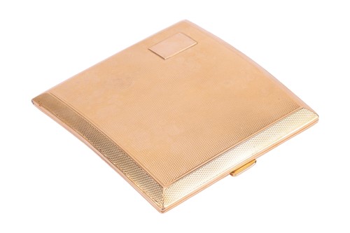 Lot 195 - A pocket cigarette case in 18ct yellow gold,...