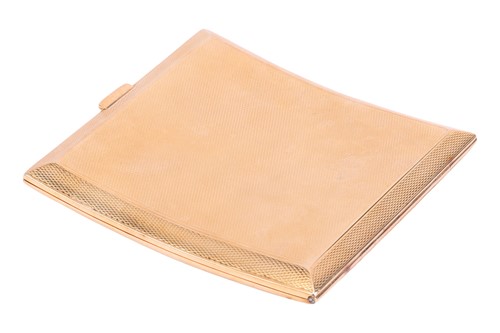 Lot 195 - A pocket cigarette case in 18ct yellow gold,...