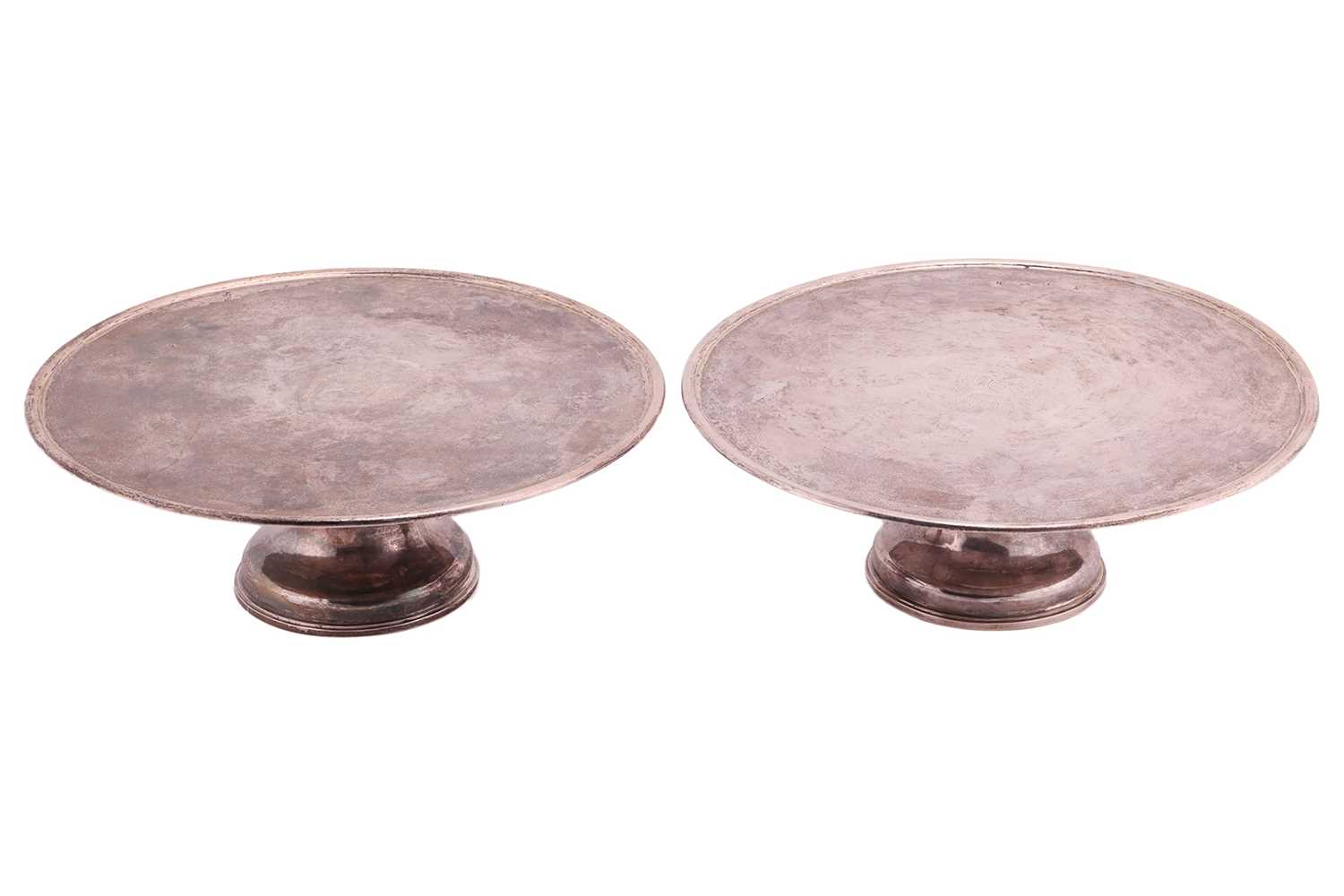 Lot 257 - A pair of Scottish Queen Anne tazze, of plain...