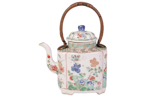 Lot 146 - A Chinese Kangxi famille verte porcelain wine...