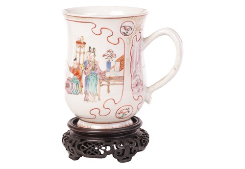 Lot 137 - A Qianlong baluster-shaped mug, decorated with...