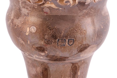 Lot 272 - An Edwardian silver epergne, probably by...