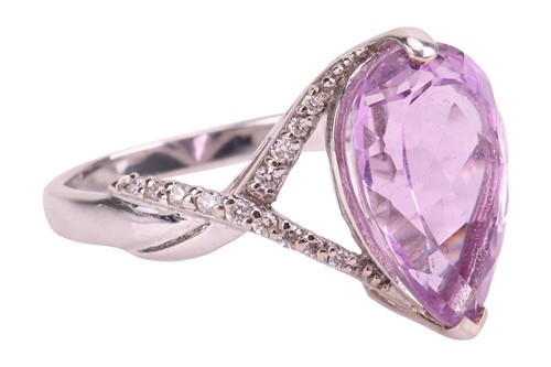 Lot 162 - A kunzite and diamond cocktail ring, featuring...