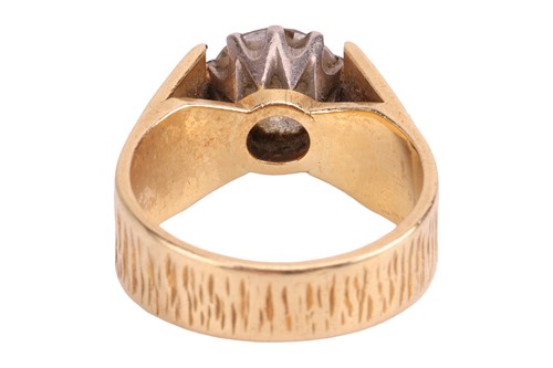 Lot 76 - A single stone diamond ring, featuring a round...