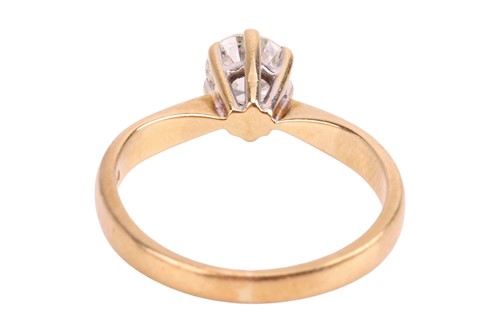 Lot 117 - A diamond solitaire ring, featuring a claw-set...