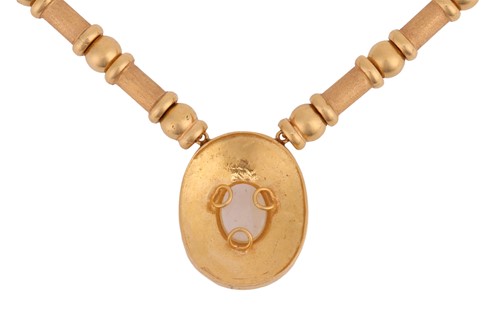 Lot 92 - A faux-blister pearl pendant necklace, the...