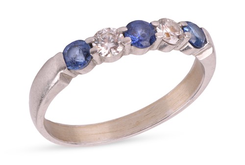 Lot 137 - A sapphire & diamond five-stone ring,...