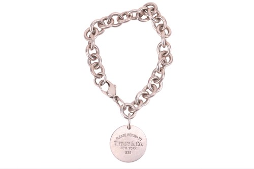 Lot 26 - Tiffany & Co. - A 'Return to Tiffany' disc...