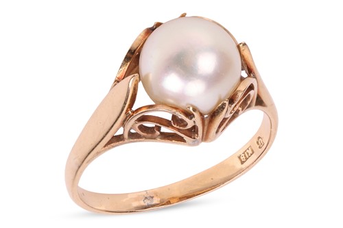 Lot 206 - Tasaki - A cultured pearl ring, featuring a...