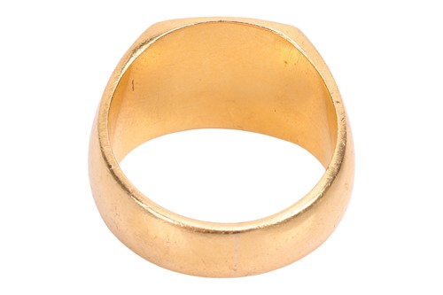 Lot 105 - A signet ring, the square head engraved with...