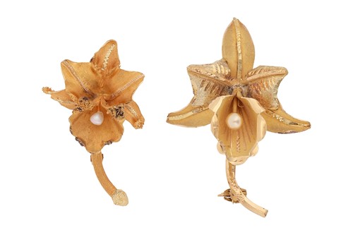 Lot 90 - Two floral brooches, each stylised as an...