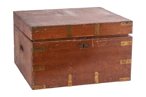 Lot 286 - A George III matched silver canteen in fitted...