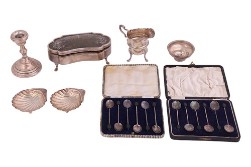 Lot 222 - A late Victorian silver cream jug, Chester...