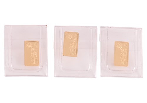 Lot 200 - Three Umicore 1g 'Feingold' ingots, in plastic...