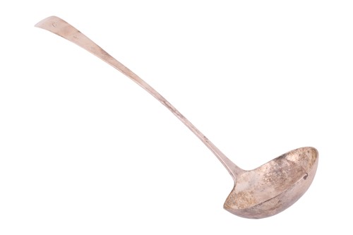 Lot 282 - A George III silver Old English pattern ladle,...