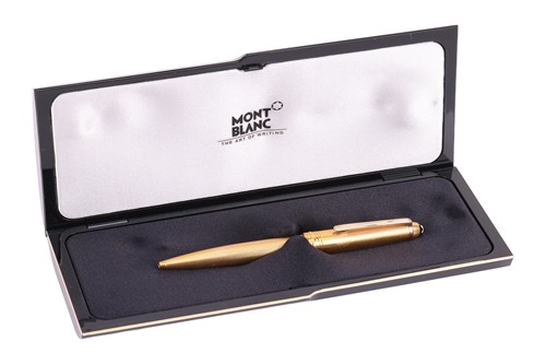 Lot 205 - Montblanc - a cased gold-plated Meisterstuck...