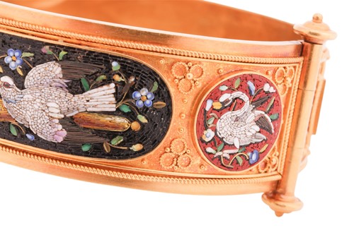 Lot 29 - An Etruscan Revival micromosaic bangle,...