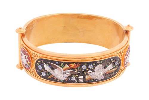 Lot 29 - An Etruscan Revival micromosaic bangle,...