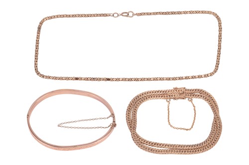 Lot 73 - A small collection of 9ct rose gold jewellery,...