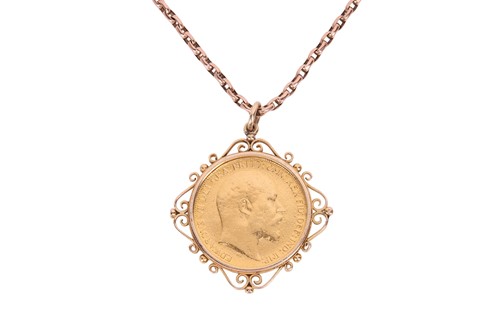 Lot 167 - A 1902 King Edward VII double sovereign set...