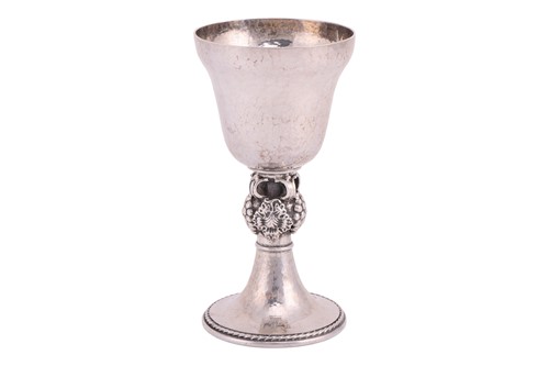Lot 253 - Omar Ramsden - a silver goblet, London 1936,...