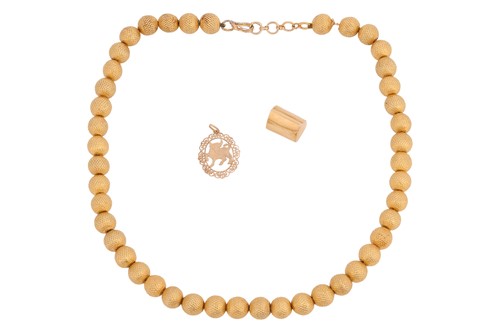 Lot 113 - A group of yellow metal jewellery; to include;...