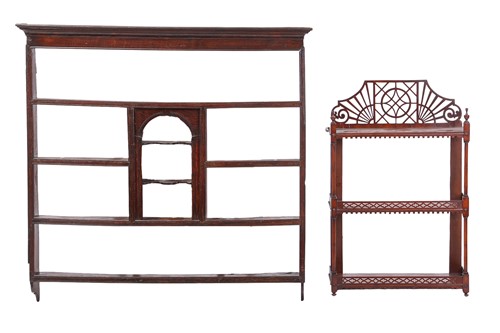 Lot 18 - A George III oak small wall-mounted plate rack,...