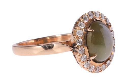 Lot A chyrsoberyl and diamond cluster ring,...