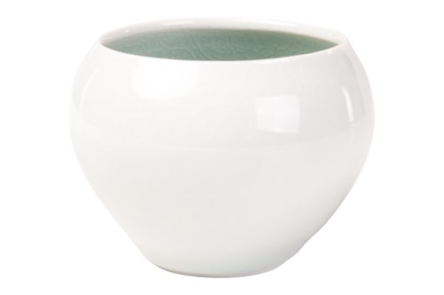 Lot 125 - Edmund de Waal (b.1964), a small celadon green...