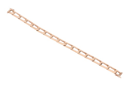 Lot A square curb link bracelet in 9ct gold,...