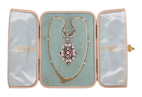 Lot A late Victorian diamond and pearl set...